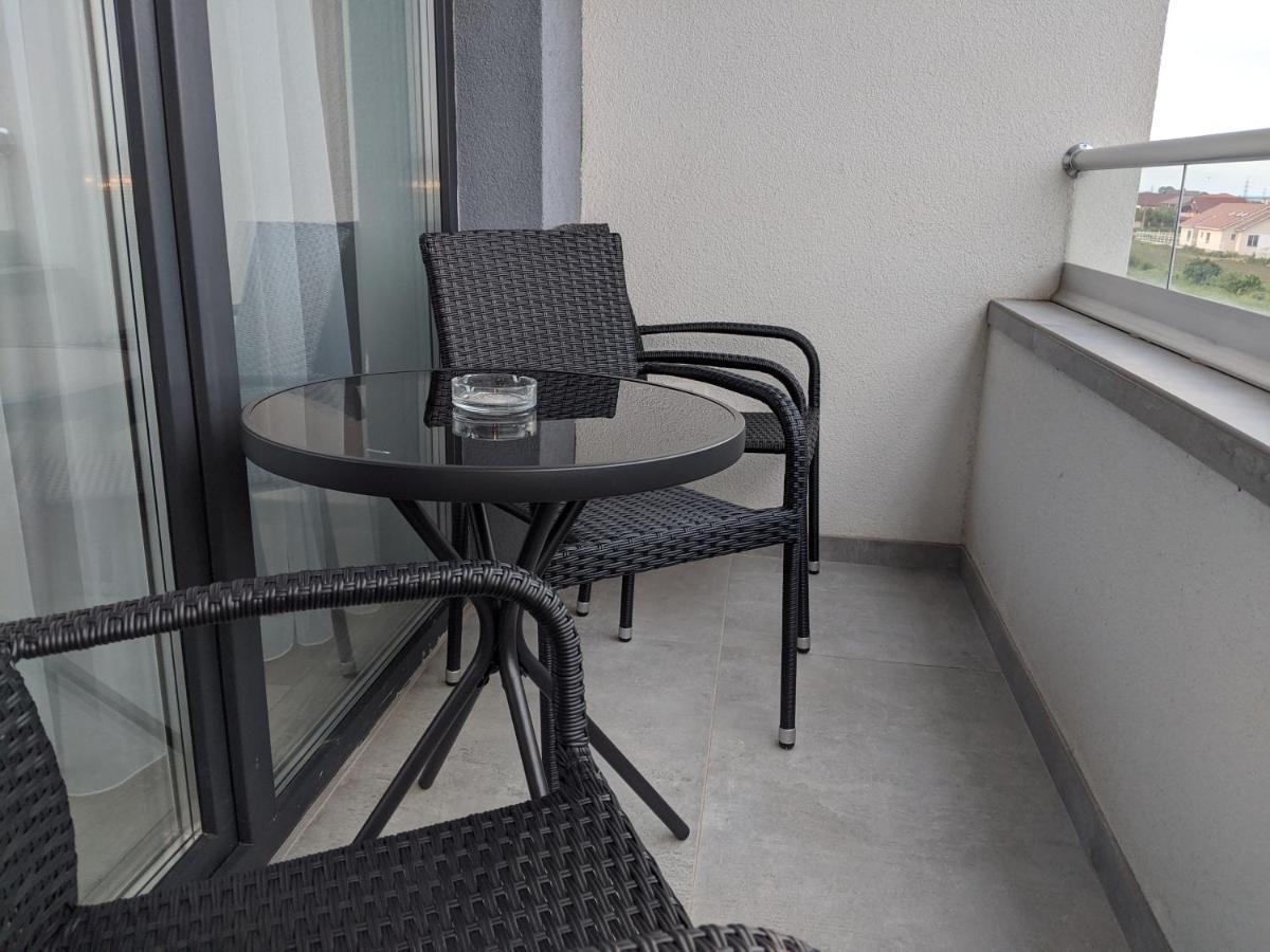 Alina'S Deluxe Apartment And Free Private Parking Dumbravita (Timis) Exterior foto